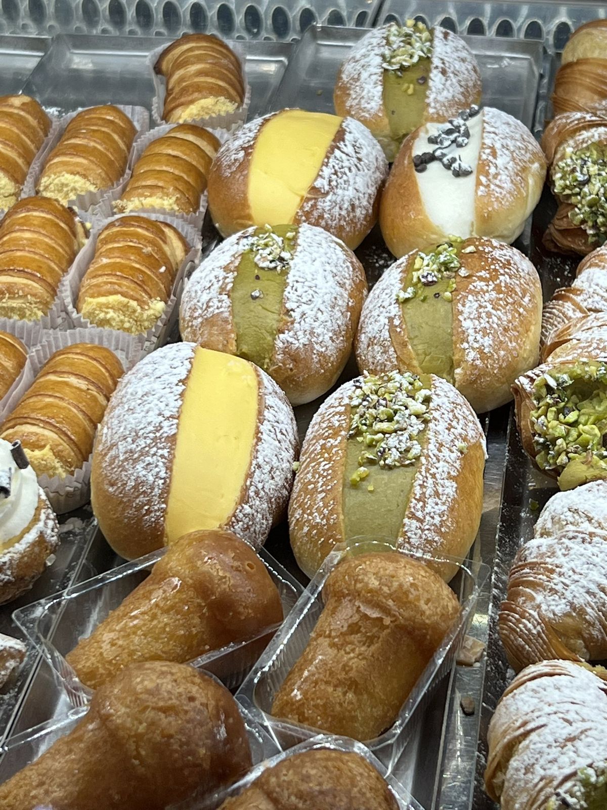 Il Maritozzaro – The Original Since 1960 (and Rome's Most Famous Breakfast) 3